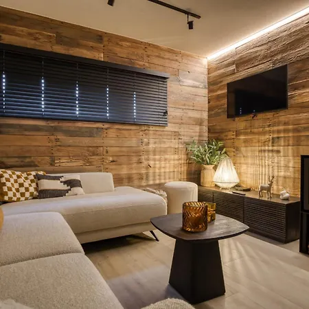 Lodge Nature Village - N°16 - 8 Personnes *