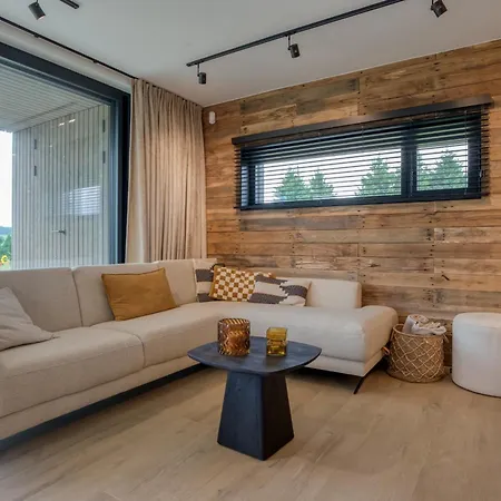 Lodge Nature Village - N°16 - 8 Personnes