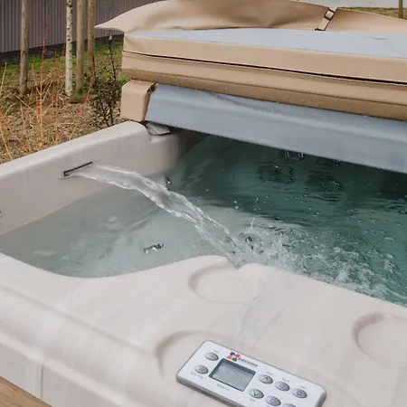 Nature Village - Timberly N°16 - 8 Personnes Avec Jacuzzi *