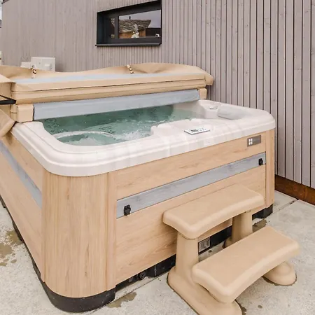 Nature Village - Timberly N°16 - 8 Personnes Avec Jacuzzi