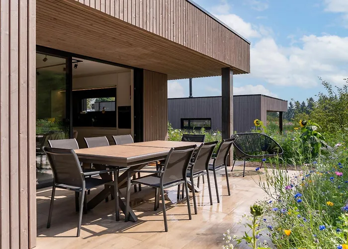 Lodge Nature Village - N°16 - 8 Personnes *